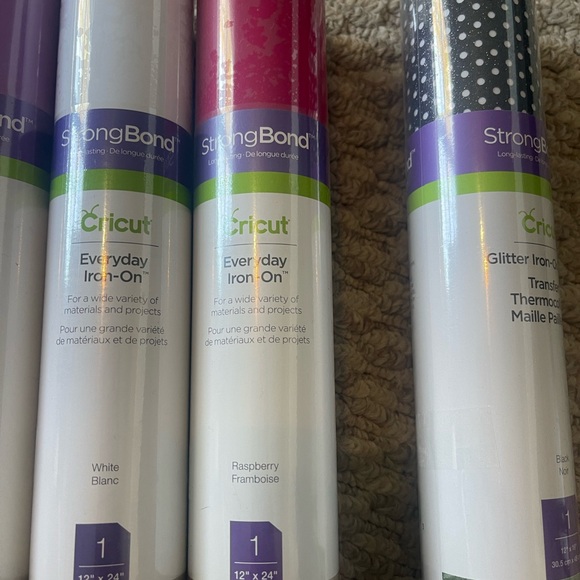 4 Cricut Everyday Iron on Rolls Brand New - Picture 3 of 8